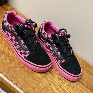 Girls' Black and Pink Checkered Vans